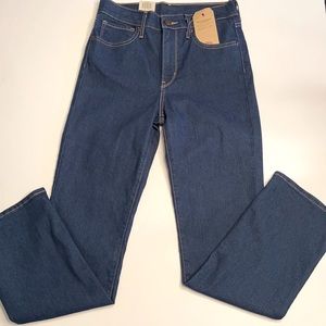 Levi’s 724 High-Rise Straight Jeans